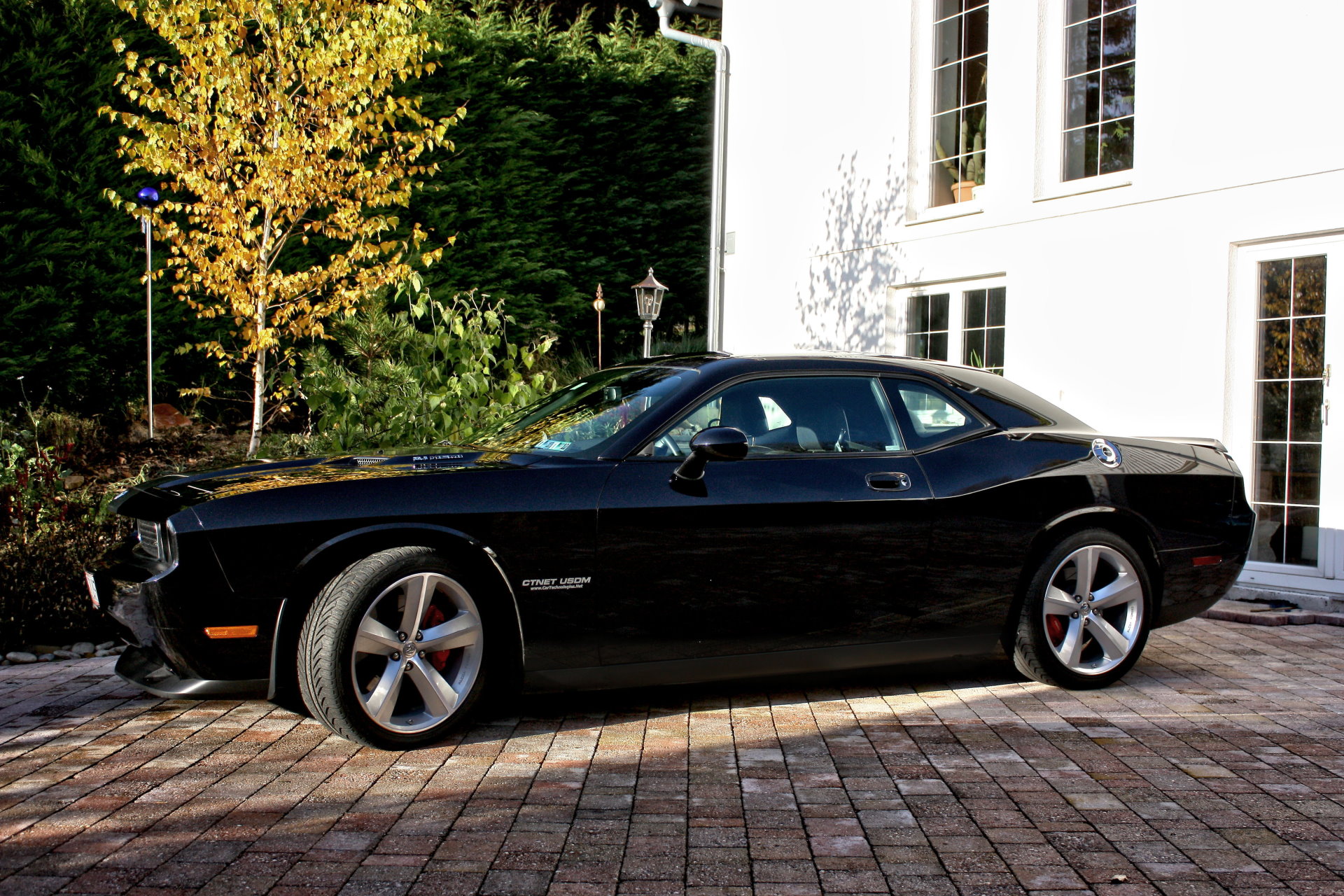 Dodge Challenger SRT8 Wallpaper