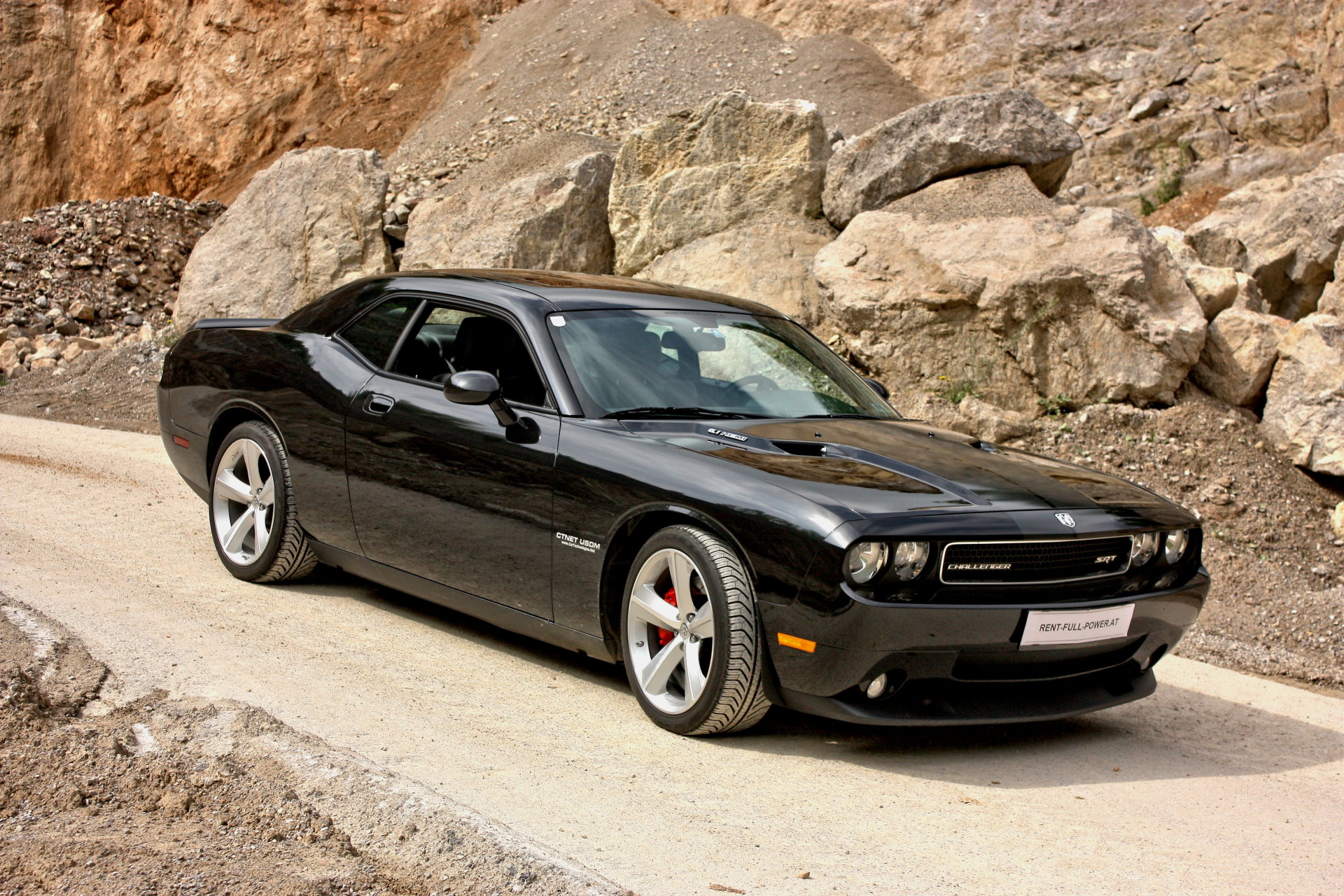 Dodge Challenger SRT8