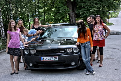 Der Dodge Challenger sorgt auch bei Ihrem Familienfest für Spass und Aufsehen